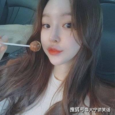 网红吃瓜头像搞笑女